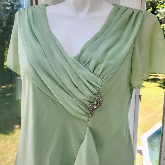 Mint Green 2 Piece Pleated Ruffle Chiffon Jewel Pin Top & Midi Skirt Set - Picture 15 of 16